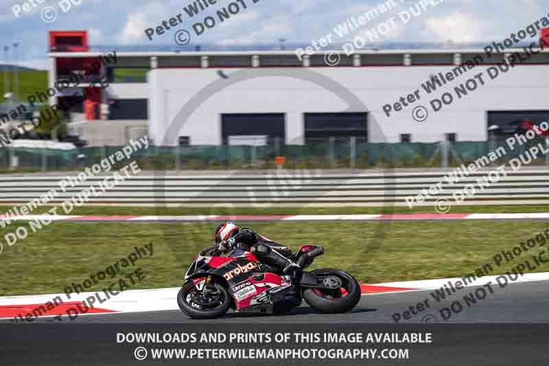 cadwell no limits trackday;cadwell park;cadwell park photographs;cadwell trackday photographs;enduro digital images;event digital images;eventdigitalimages;navarra;no limits trackdays;peter wileman photography;racing digital images;trackday digital images;trackday photos